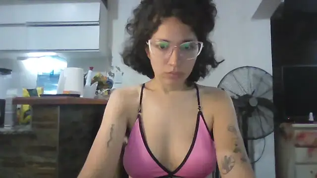 Snapshot of loliporomero chatting on October 2025 02:08:02 AM loliporomero online show from October 2025 02:08:02 AM