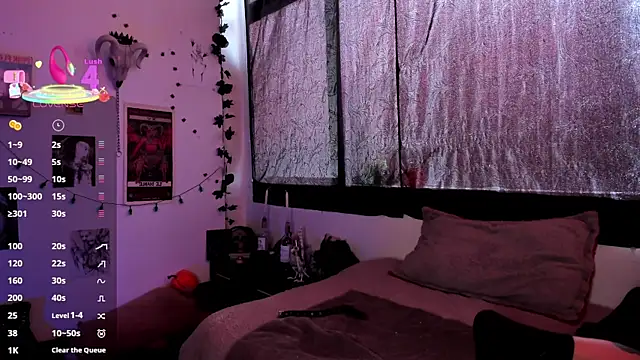 Snapshot of kattusauruss chatting on October 2025 12:28:01 PM kattusauruss online show from October 2025 12:28:01 PM