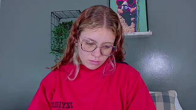 Snapshot of BelaMiller_ chatting on October 2025 11:45:02 AM BelaMiller online show from October 2025 11:45:02 AM