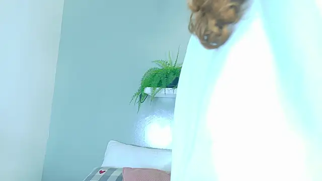 Snapshot of BelaMiller_ chatting on November 2025 11:33:02 AM BelaMiller online show from November 2025 11:33:02 AM