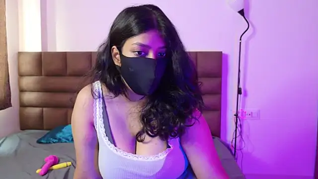 Snapshot of Gulaboo100 chatting on November 2025 06:25:01 AM Gulaboo100 online show from November 2025 06:25:01 AM