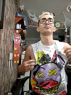 moorejhosua online show from October 2025 12:27:01 PM