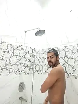 Snapshot of fireboyyyyy chatting on October 2025 11:18:01 PM fireboyyyyy online show from October 2025 11:18:01 PM