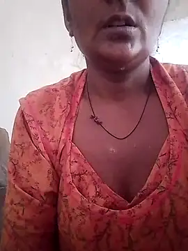 Snapshot of aunty_sumy chatting on September 2025 05:30:01 AM aunty sumy online show from September 2025 05:30:01 AM