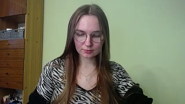 LooveELLYx online show from December 2024 02:30:01 PM