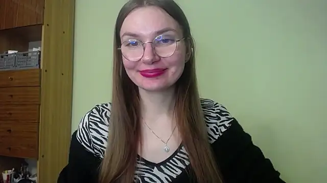 LooveELLYx online show from December 2024 06:21:01 PM