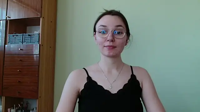 LooveELLYx online show from March 2025 07:52:01 AM