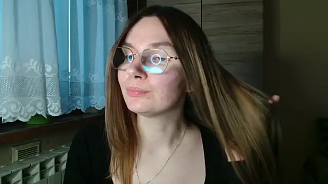 LooveELLYx online show from October 2025 03:36:01 PM