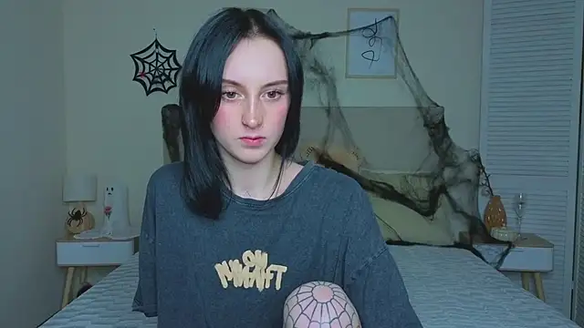 Little moly999 online show from October 2025 08:44:02 PM