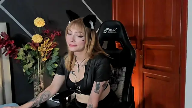 himiiko togaa online show from September 2025 07:25:01 PM