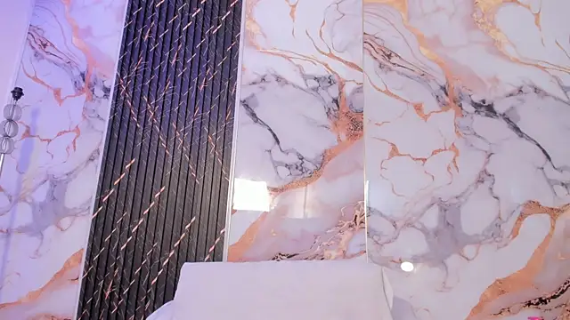 Snapshot of MartiinaRosse chatting on October 2025 07:58:02 PM MartiinaRosse online show from October 2025 07:58:02 PM