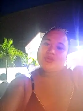 Snapshot of Kat_Valen chatting on October 2025 01:59:02 AM Kat Valen online show from October 2025 01:59:02 AM