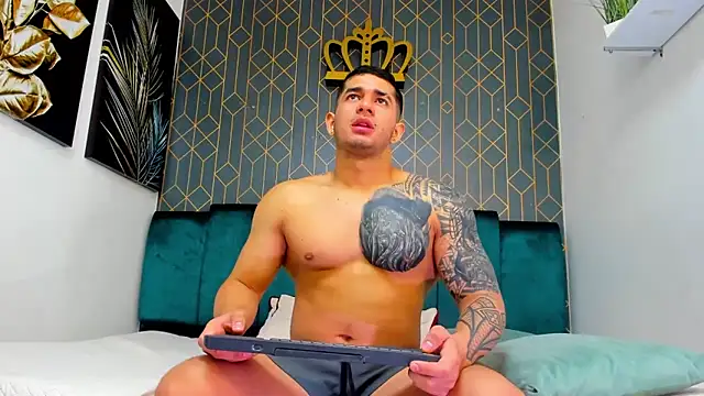 king falconer online show from September 2025 03:11:01 AM