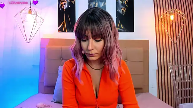 Snapshot of alesziarose chatting on September 2025 07:19:02 PM alesziarose online show from September 2025 07:19:02 PM