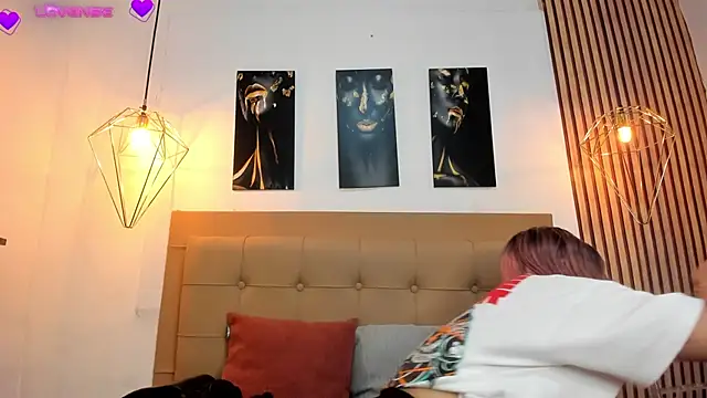 Snapshot of alesziarose chatting on October 2025 07:23:02 PM alesziarose online show from October 2025 07:23:02 PM