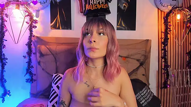 Snapshot of alesziarose chatting on October 2025 07:55:02 PM alesziarose online show from October 2025 07:55:02 PM