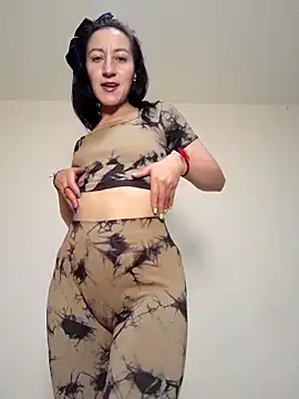 Oriana111 online show from October 2025 03:54:02 AM