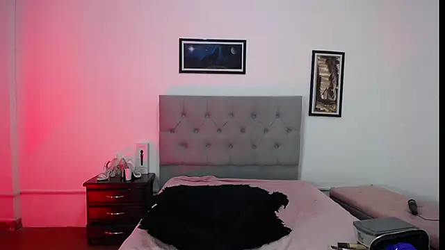 Snapshot of Esmeraldaa- chatting on November 2025 05:06:01 AM Esmeraldaa- online show from November 2025 05:06:01 AM