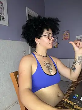 Snapshot of CamillyBlum chatting on October 2025 09:59:02 PM CamillyBlum online show from October 2025 09:59:02 PM