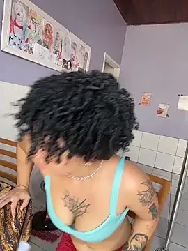 Snapshot of CamillyBlum chatting on October 2025 01:29:01 PM CamillyBlum online show from October 2025 01:29:01 PM