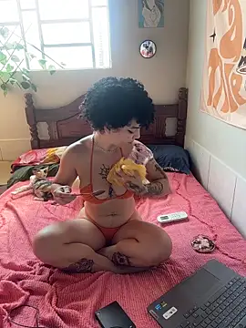 Snapshot of CamillyBlum chatting on November 2025 07:46:01 PM CamillyBlum online show from November 2025 07:46:01 PM