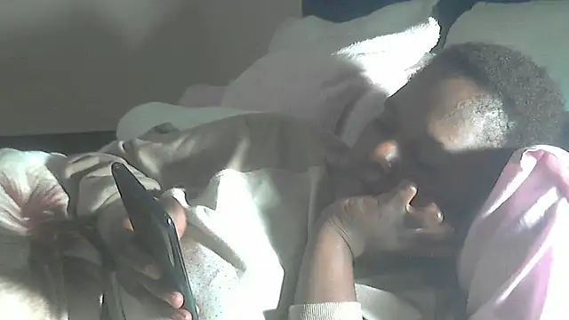 Snapshot of sexythae32 chatting on November 2025 06:18:02 PM sexythae32 online show from November 2025 06:18:02 PM