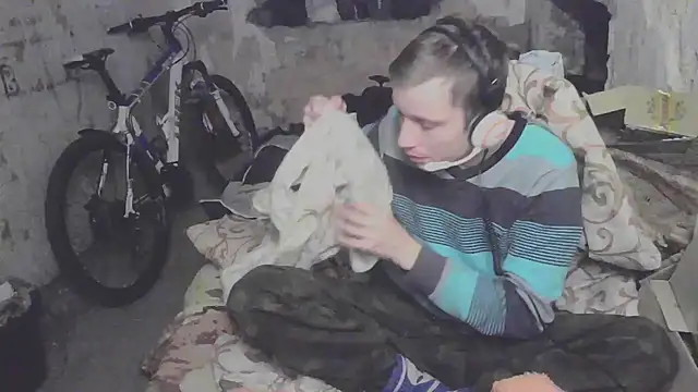 makarov1993 online show from October 2025 10:21:02 PM