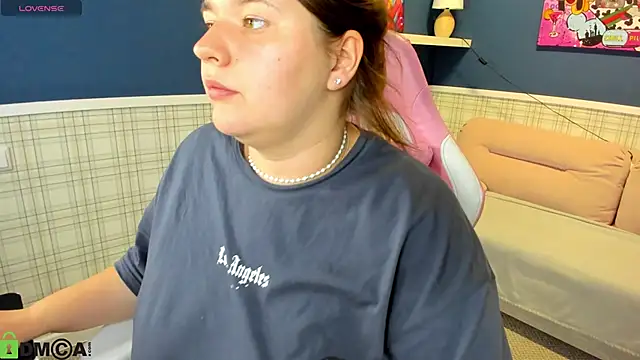 Chloee White online show from September 2025 08:13:02 AM