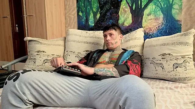 SKIRLINGOD online show from September 2025 05:23:01 AM