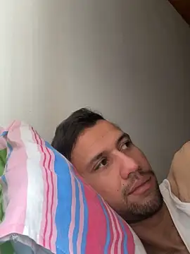 Snapshot of Michaell_Spinelly chatting on October 2025 05:10:01 PM Michaell Spinelly online show from October 2025 05:10:01 PM