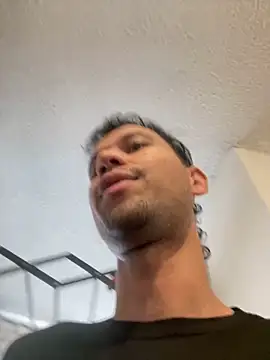 Snapshot of Michaell_Spinelly chatting on October 2025 01:23:02 PM Michaell Spinelly online show from October 2025 01:23:02 PM