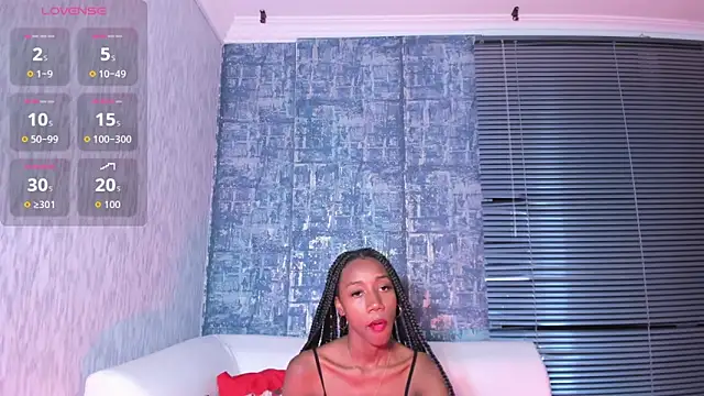 Snapshot of NathalyLeen chatting on October 2025 08:35:01 PM NathalyLeen online show from October 2025 08:35:01 PM