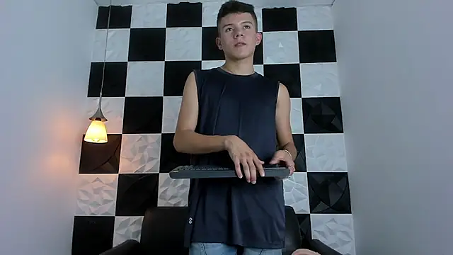 AndyFame1 online show from September 2025 07:41:02 PM