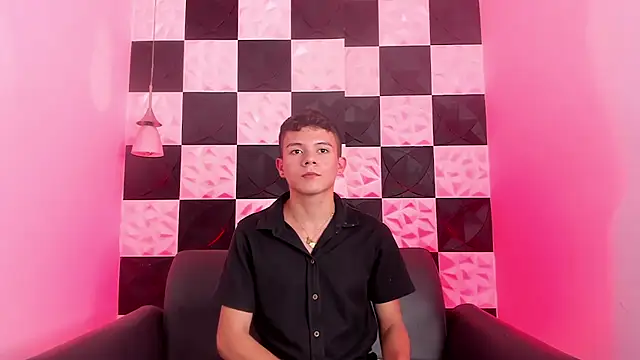 AndyFame1 online show from October 2025 06:59:01 PM