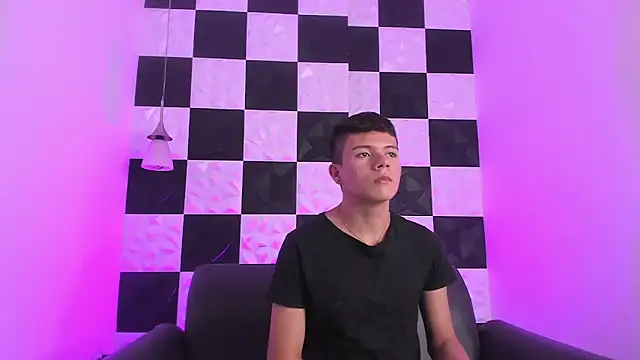 AndyFame1 online show from October 2025 06:49:02 PM