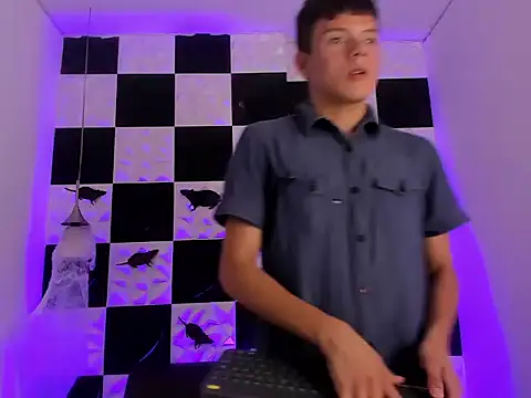 AndyFame1 online show from October 2025 06:52:01 PM