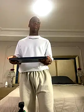 Snapshot of CharlesBrown_ chatting on October 2025 12:15:01 PM CharlesBrown online show from October 2025 12:15:01 PM