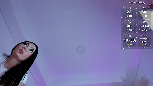 Snapshot of Valeria_carter chatting on November 2025 10:43:02 PM Valeria carter online show from November 2025 10:43:02 PM