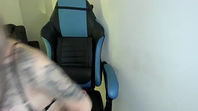 Snapshot of Scarbadgirl_ chatting on October 2025 03:45:01 AM Scarbadgirl online show from October 2025 03:45:01 AM