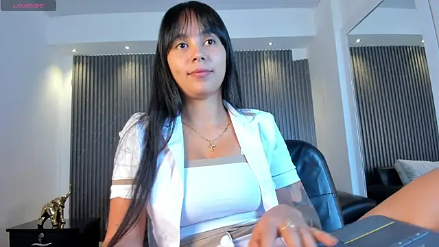 freyja sweet  online show from October 2025 01:12:02 PM