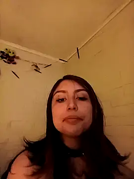 Caos lily online show from November 2025 04:00:01 AM