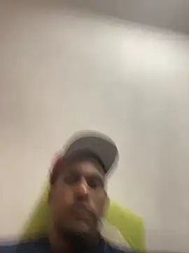 Snapshot of freedmar chatting on November 2025 05:02:01 PM freedmar online show from November 2025 05:02:01 PM