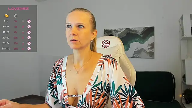 Eliza Wilsoon online show from September 2025 02:00:02 AM
