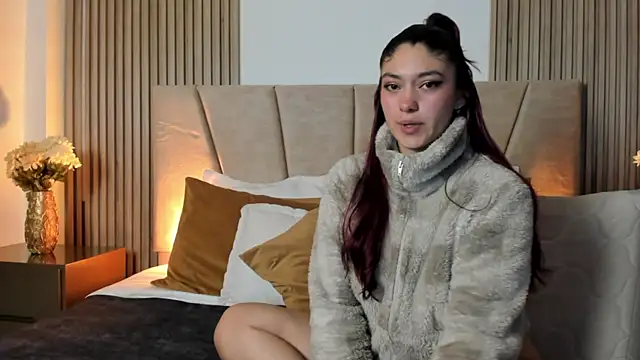 Snapshot of Victoria_Beaumont chatting on October 2025 12:14:02 PM Victoria Beaumont online show from October 2025 12:14:02 PM