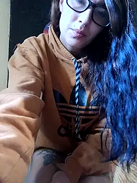 Snapshot of Darkw1tch chatting on October 2025 08:20:01 PM Darkw1tch online show from October 2025 08:20:01 PM