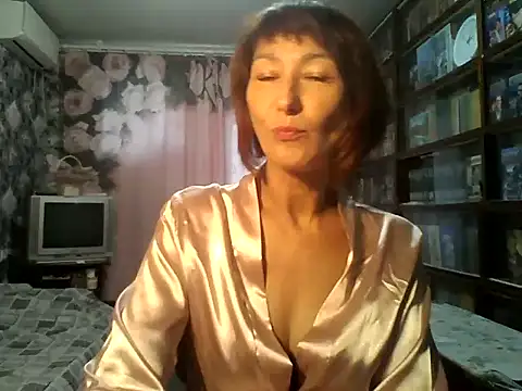 Snapshot of Pline1 chatting on October 2025 11:05:02 AM Pline1 online show from October 2025 11:05:02 AM