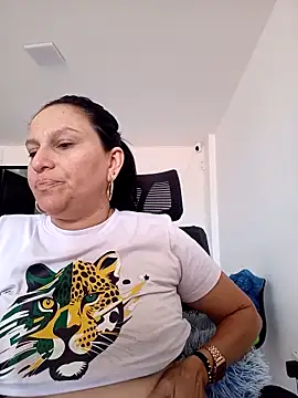 Nadia samiri online show from September 2025 05:35:01 PM