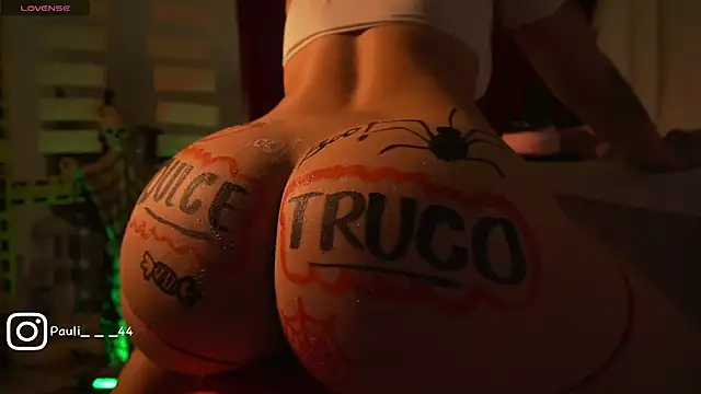 Snapshot of Miaa_k7 chatting on October 2025 03:07:02 AM Miaa k7 online show from October 2025 03:07:02 AM