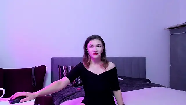 Snapshot of Katherine_Twilight chatting on November 2025 03:46:01 PM Katherine Twilight online show from November 2025 03:46:01 PM