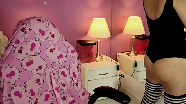 LiLLiAnderson online show from October 2025 11:55:02 AM